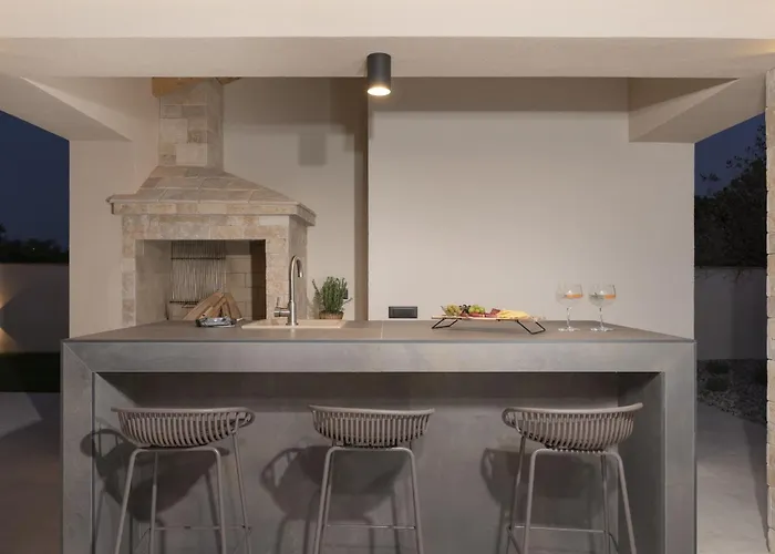 Vila Zrinchi Zadarvillas *