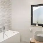 Zrinchi Zadarvillas 别墅